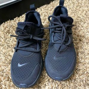 Boys Nike Presto’s